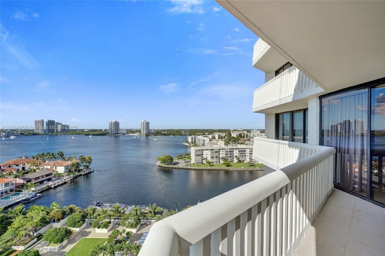 1000 E Island Blvd, Unit 1403, Aventura, FL 33160 Photo