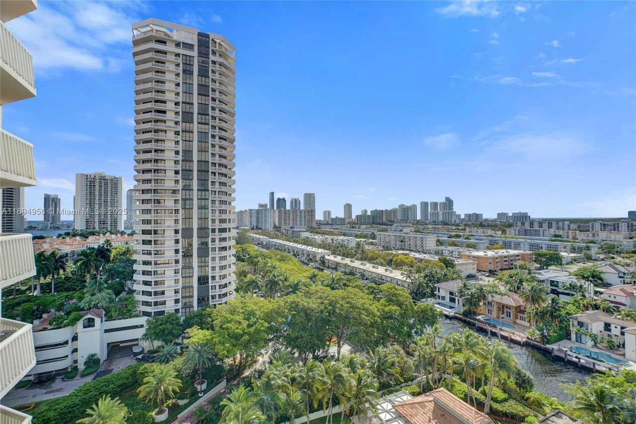 1000 E Island Blvd, Unit 1403, Aventura, FL 33160 Photo