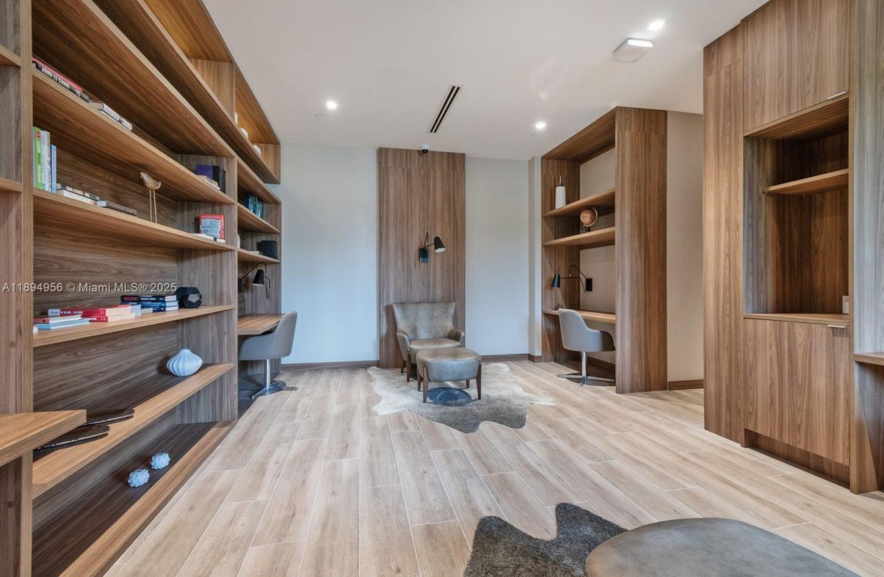 1000 E Island Blvd, Unit 1403, Aventura, FL 33160 Photo