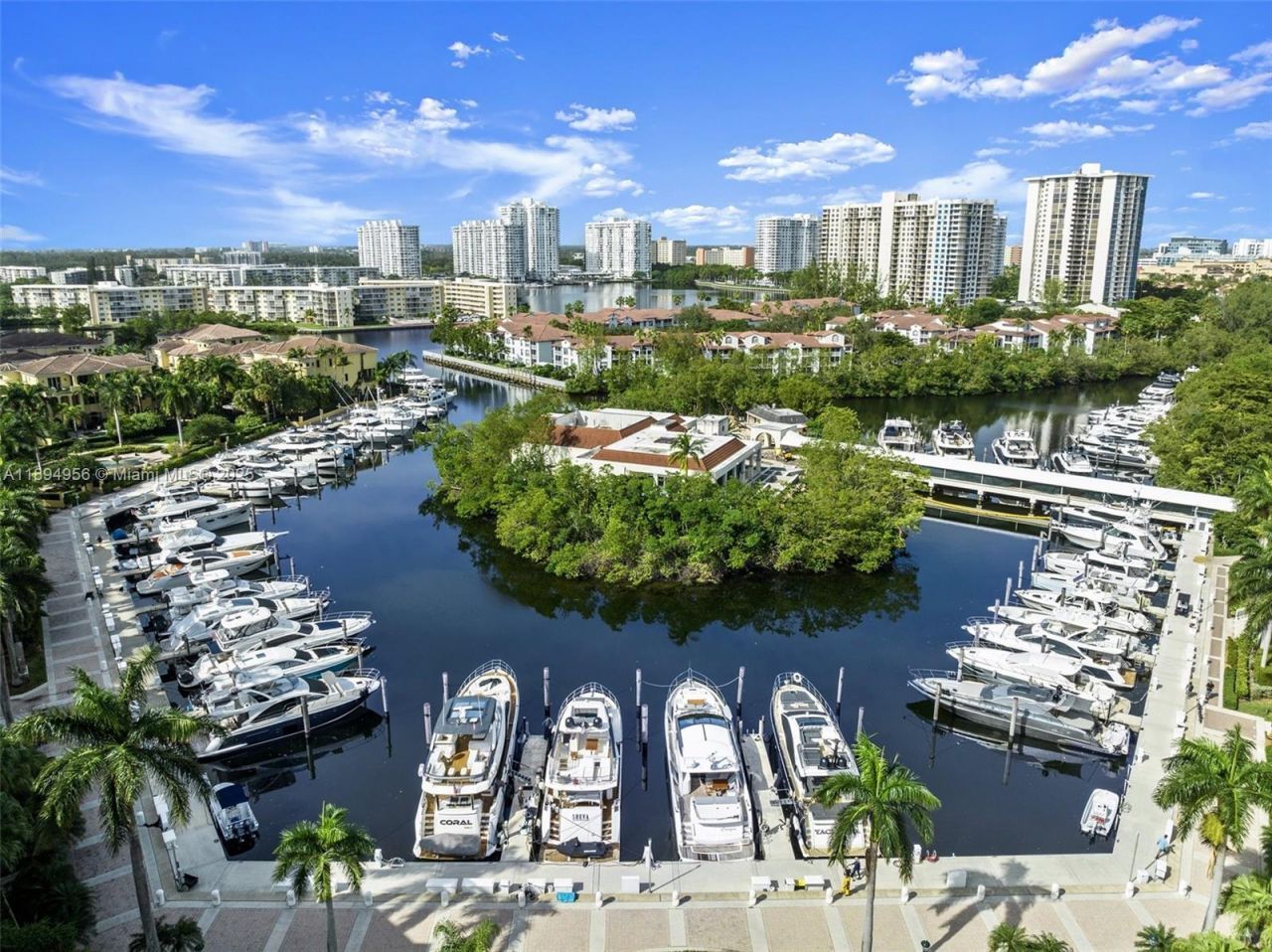1000 E Island Blvd, Unit 1403, Aventura, FL 33160 Photo