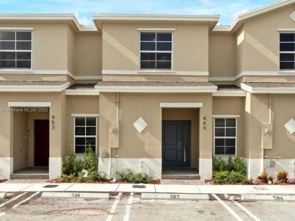 449 NE 4th Ter, Florida City, FL 33034