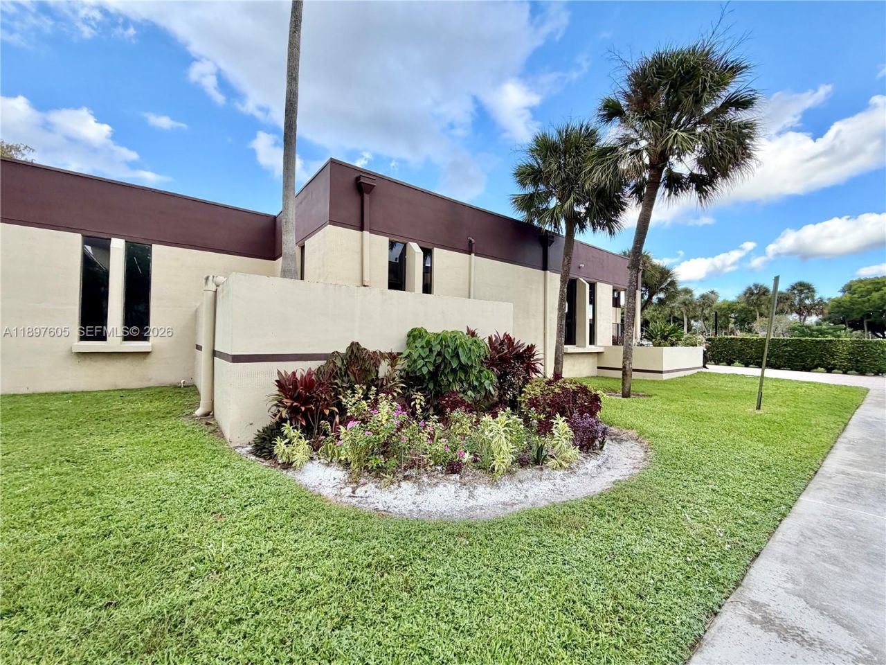 3361 NW 47th Ter, Unit 329, Lauderdale Lakes, FL 33319 Photo