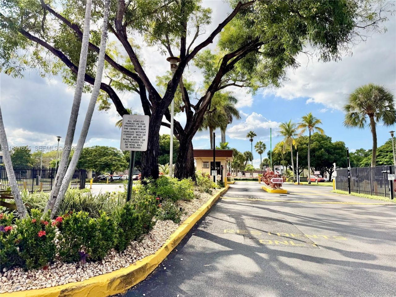 3361 NW 47th Ter, Unit 329, Lauderdale Lakes, FL 33319 Photo