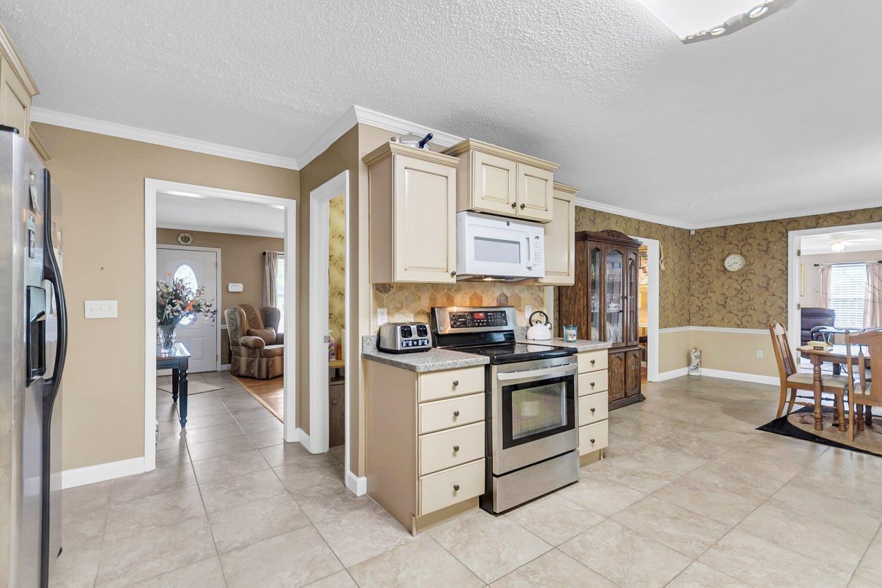 361 Kelly Bay Road Photo 15