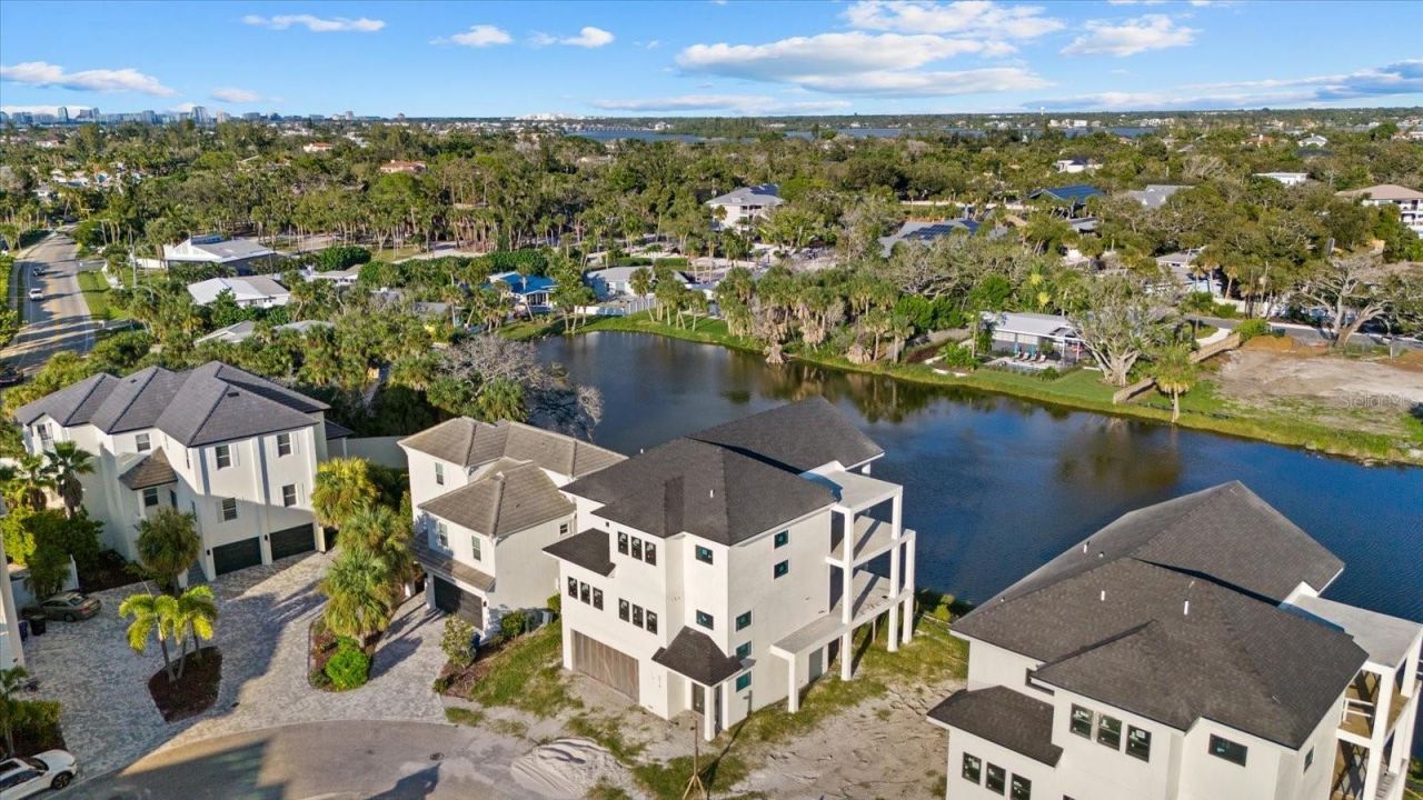 6913 Bochi Circle, Sarasota, FL 34242 Photo