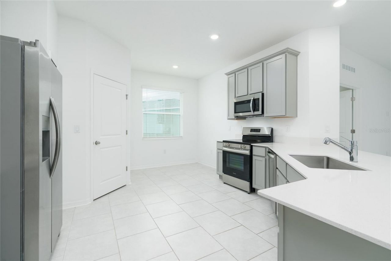 3919 Willowbrook Drive, Edgewater, FL 32141 Photo