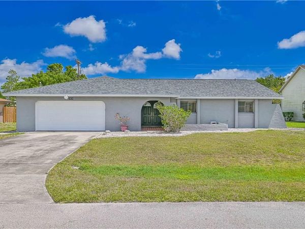 3819 SE 2nd AVE, CAPE CORAL, FL 33904
