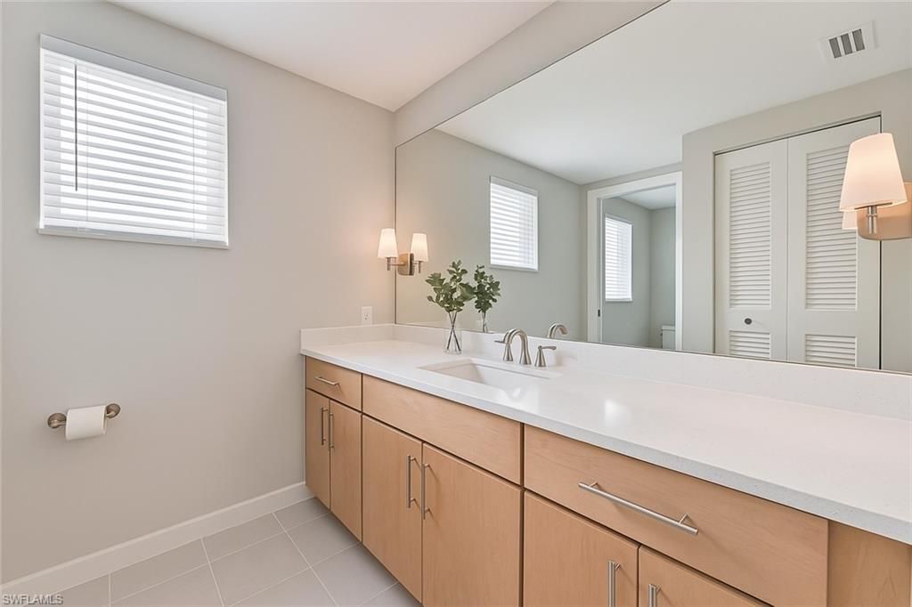 3819 SE 2nd Ave, Cape Coral, FL 33904 Photo