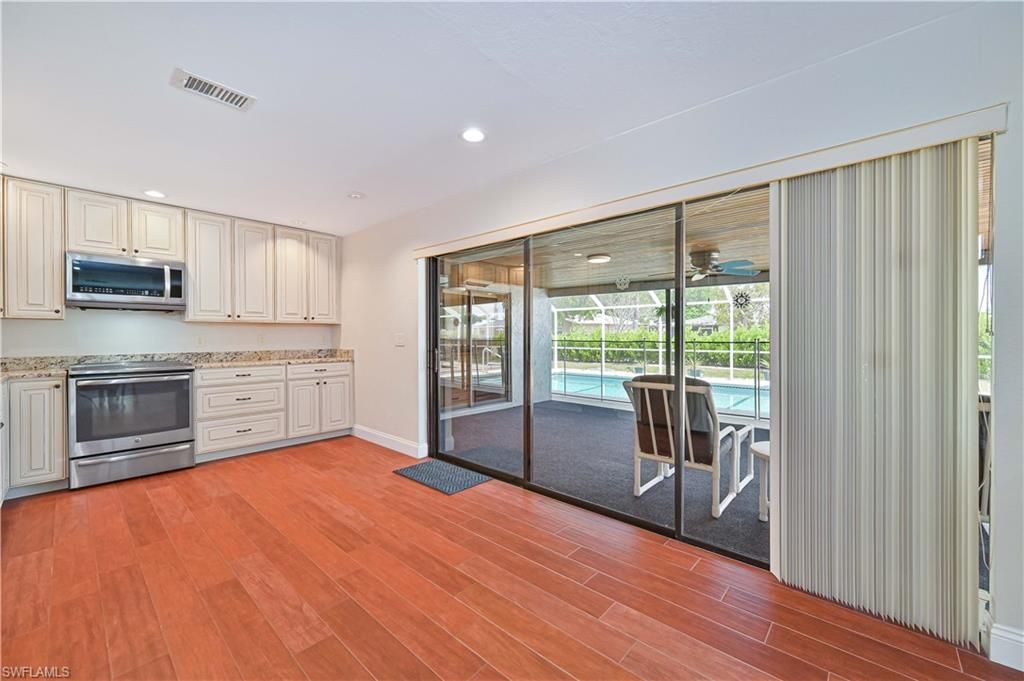 3819 SE 2nd Ave, Cape Coral, FL 33904 Photo