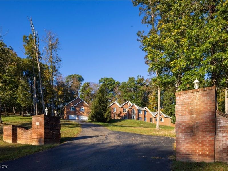 320 Summerhill Drive, Chillicothe, OH 45601 Photo 3