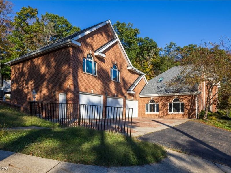 320 Summerhill Drive, Chillicothe, OH 45601 Photo 5