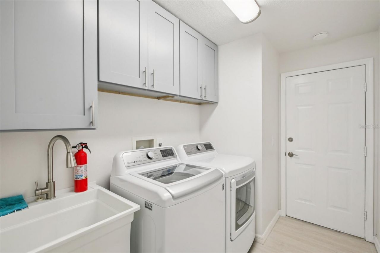 2903 Mossy Timber Trail, Valrico, FL 33596 Photo