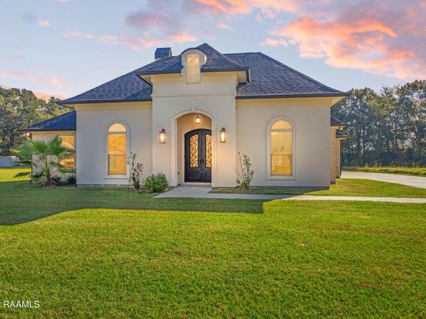 288 Christian Point Road, Opelousas, LA 70570