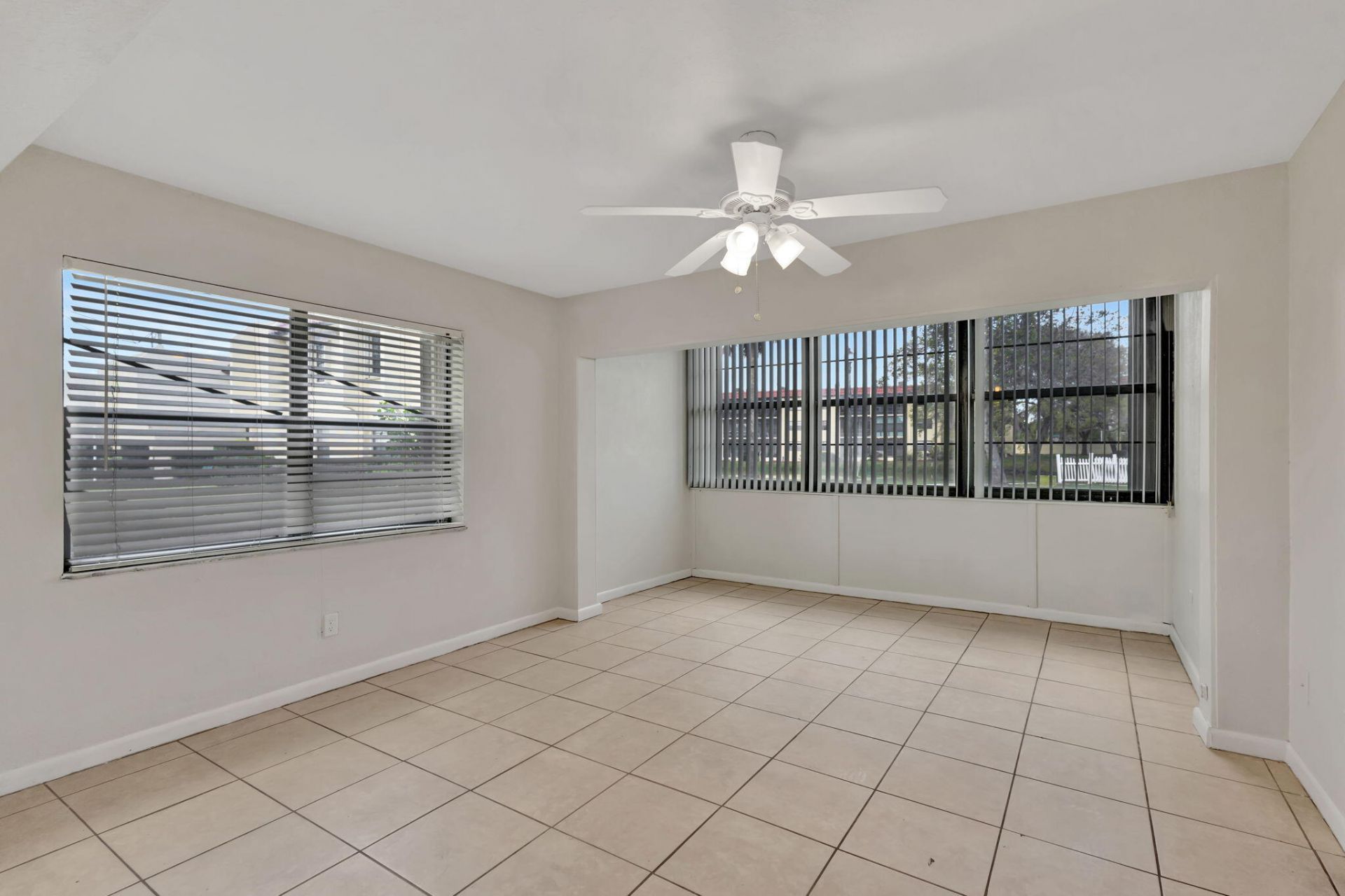 2050 SE Oleander Boulevard, Unit 2106, Fort Pierce, FL 34950 Photo