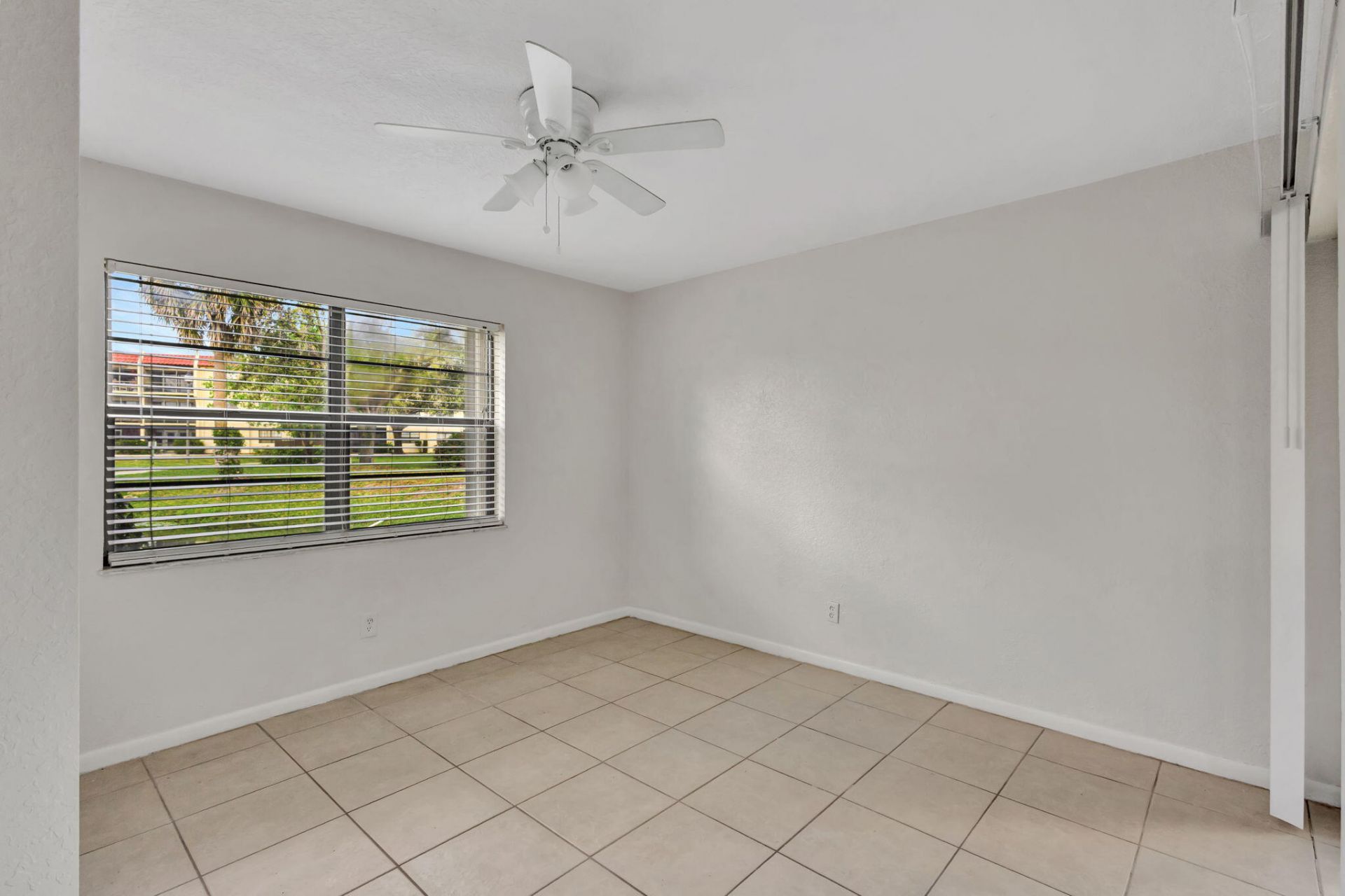 2050 SE Oleander Boulevard, Unit 2106, Fort Pierce, FL 34950 Photo