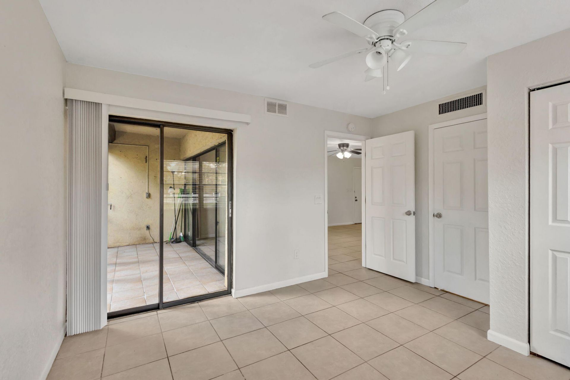 2050 SE Oleander Boulevard, Unit 2106, Fort Pierce, FL 34950 Photo