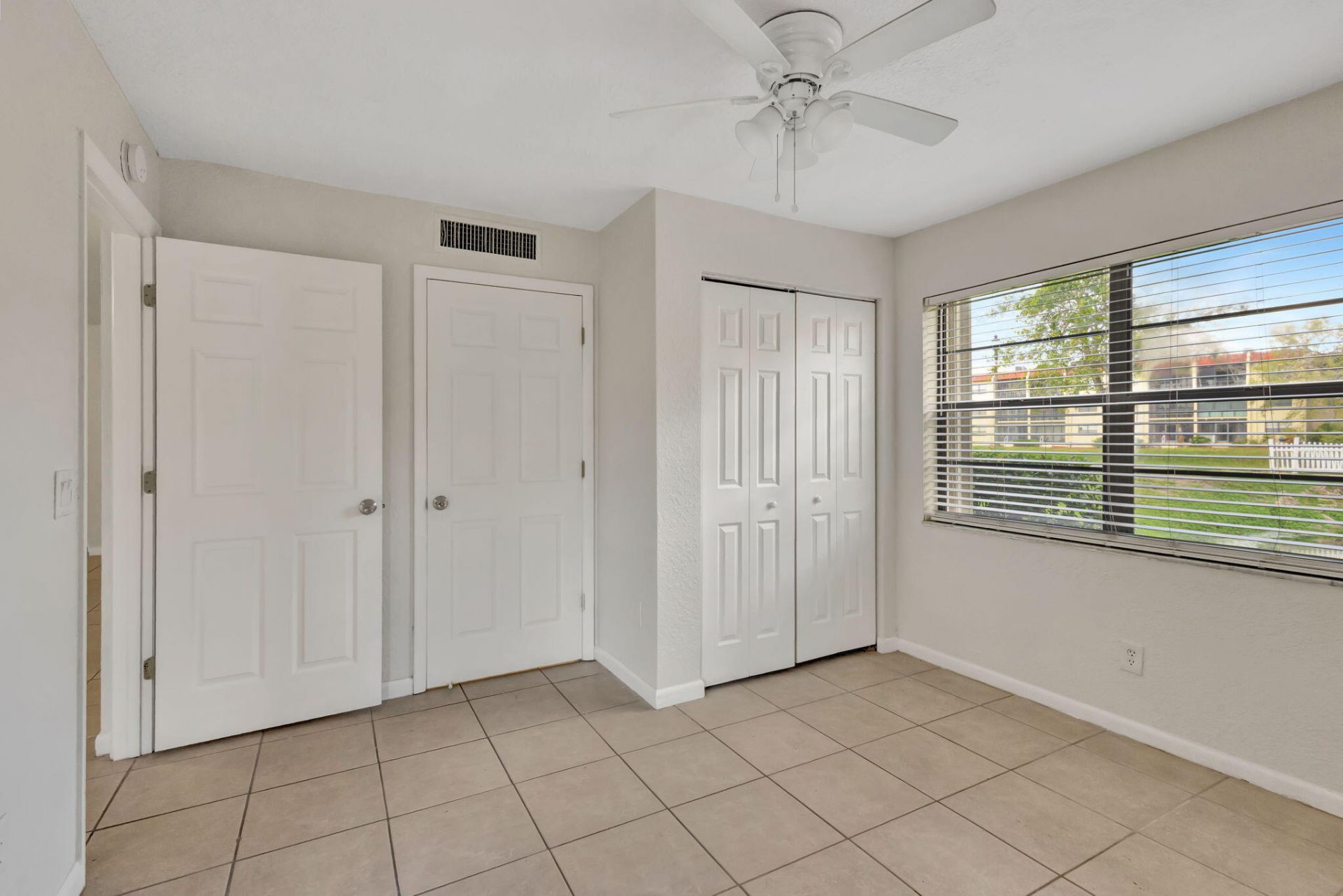 2050 SE Oleander Boulevard, Unit 2106, Fort Pierce, FL 34950 Photo