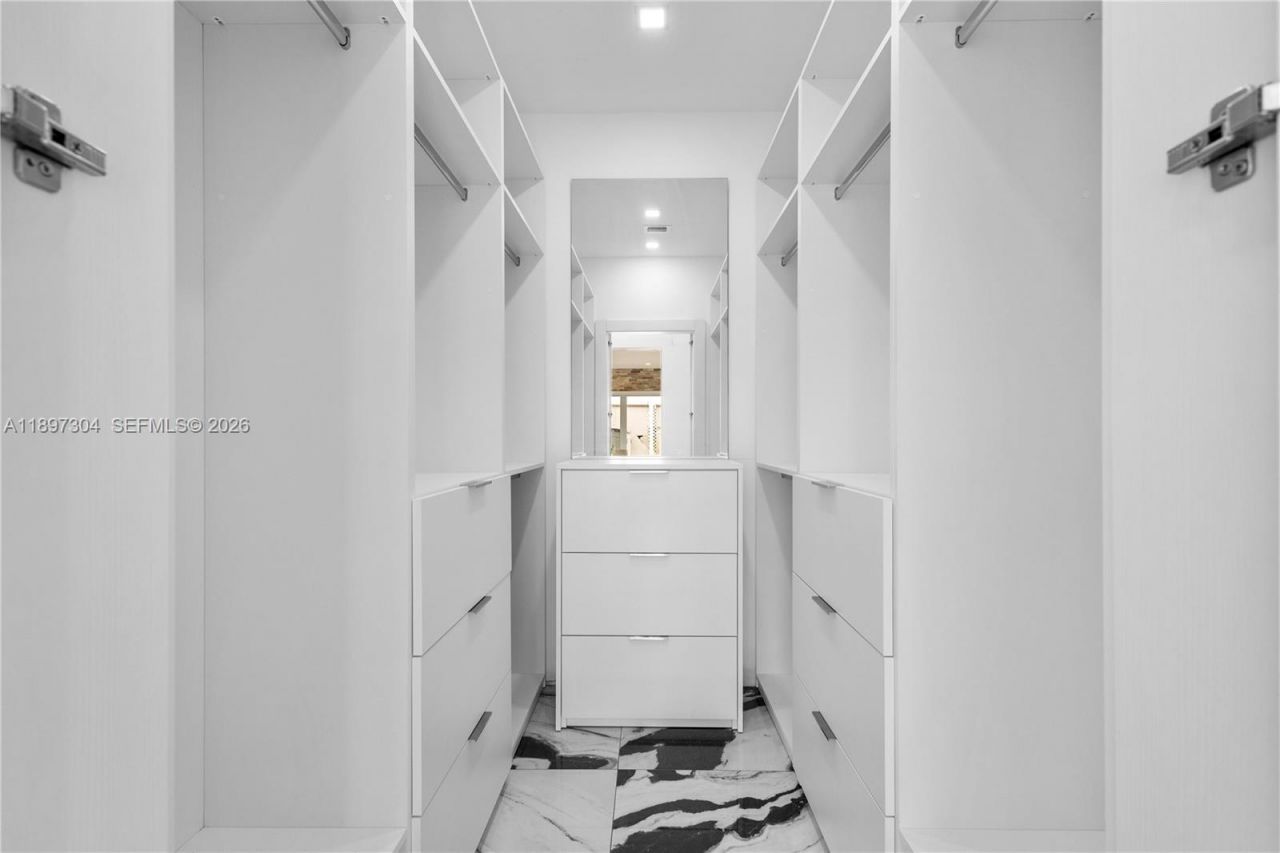 1544 Michigan Ave, Miami Beach, FL 33139 Photo