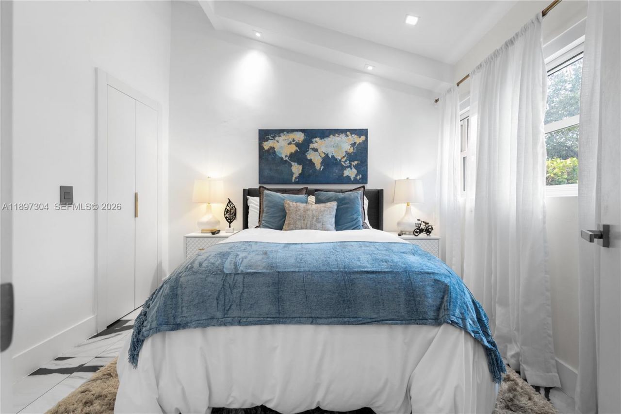 1544 Michigan Ave, Miami Beach, FL 33139 Photo