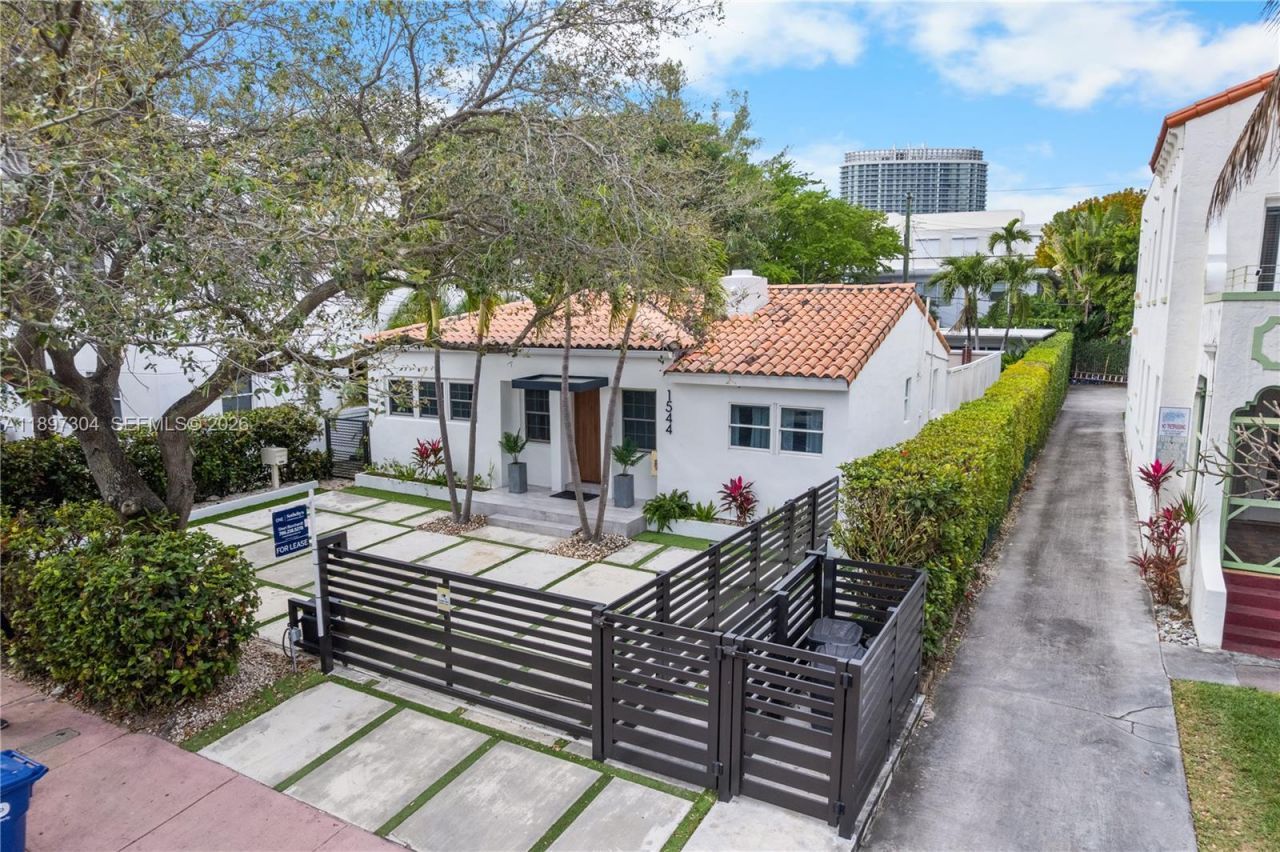 1544 Michigan Ave, Miami Beach, FL 33139 Photo