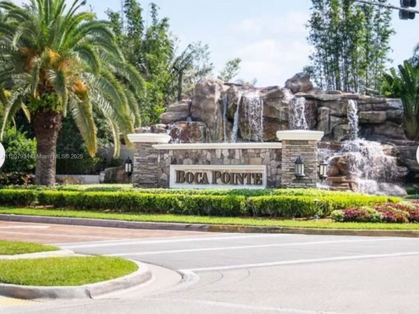 6500 Via Regina, Unit 8, Boca Raton, FL 33433