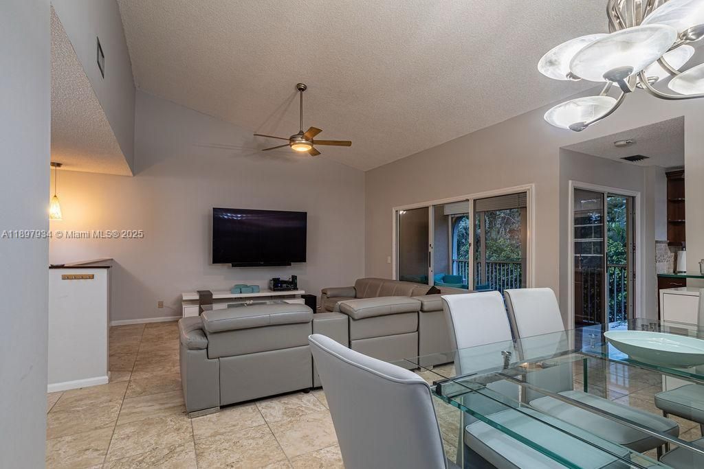 6500 Via Regina, Unit 8, Boca Raton, FL 33433 Photo