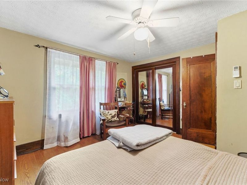 557 Letchworth Drive, Akron, OH 44303 Photo 14