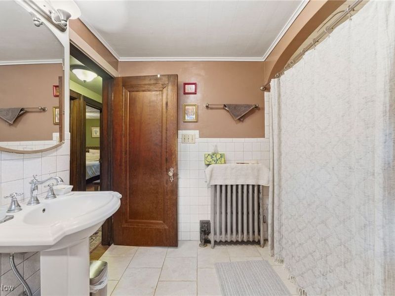 557 Letchworth Drive, Akron, OH 44303 Photo 15