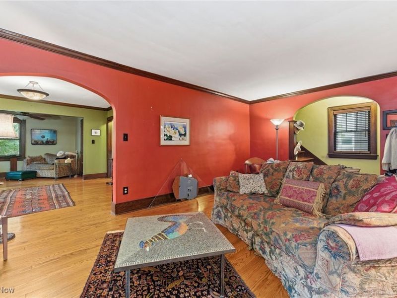 557 Letchworth Drive, Akron, OH 44303 Photo 4