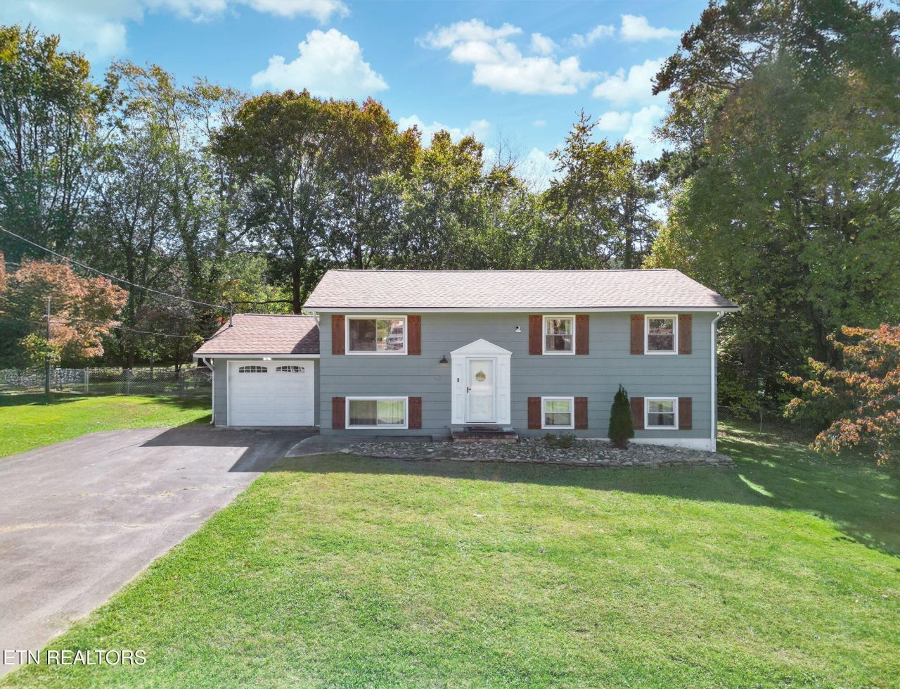 4320 Lonor Drive, Knoxville, TN 37918 Main Photo