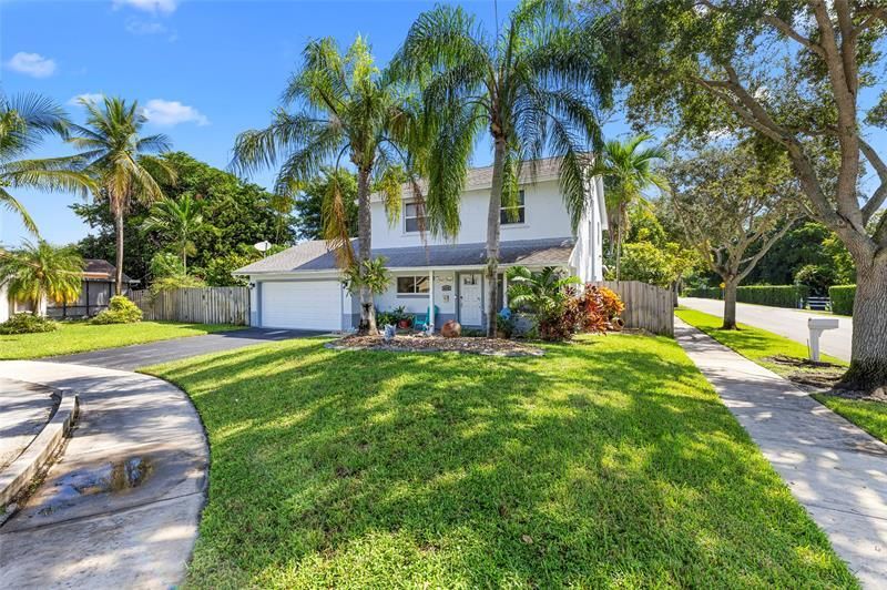 4770 SW 57th Terrace, Davie, FL 33314 Photo