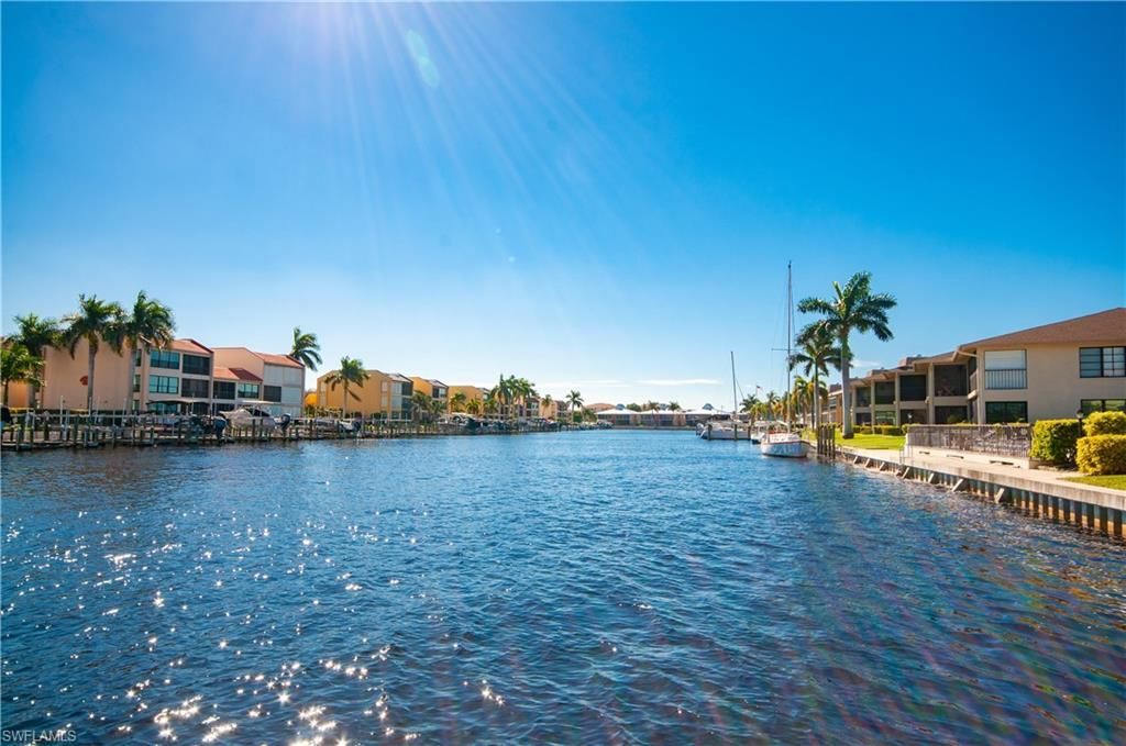 1929 SE 40th Ter, Unit 2, Cape Coral, FL 33904 Photo