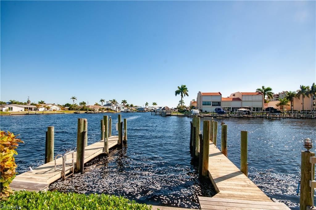 1929 SE 40th Ter, Unit 2, Cape Coral, FL 33904 Photo