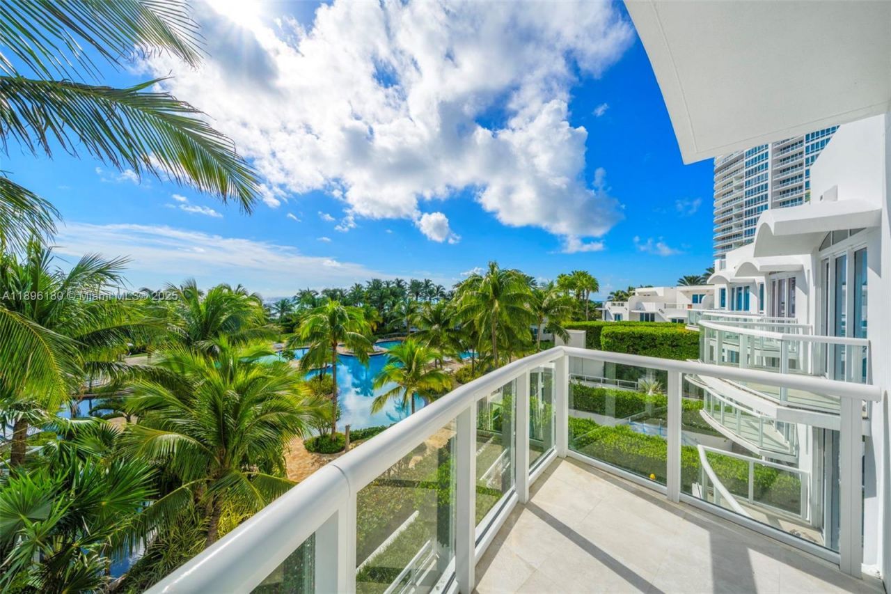 50 S Pointe Dr, Unit TWN7, Miami Beach, FL 33139 Photo