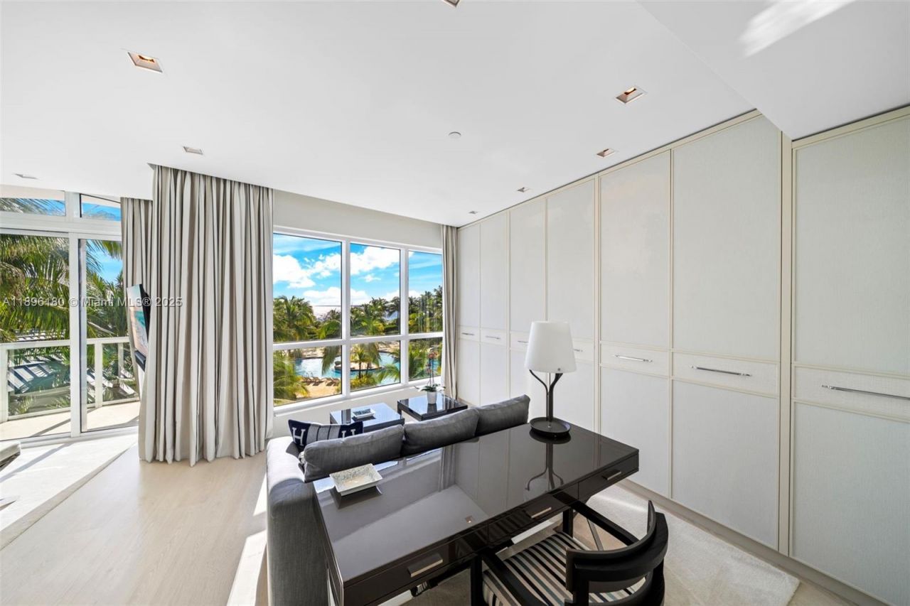 50 S Pointe Dr, Unit TWN7, Miami Beach, FL 33139 Photo