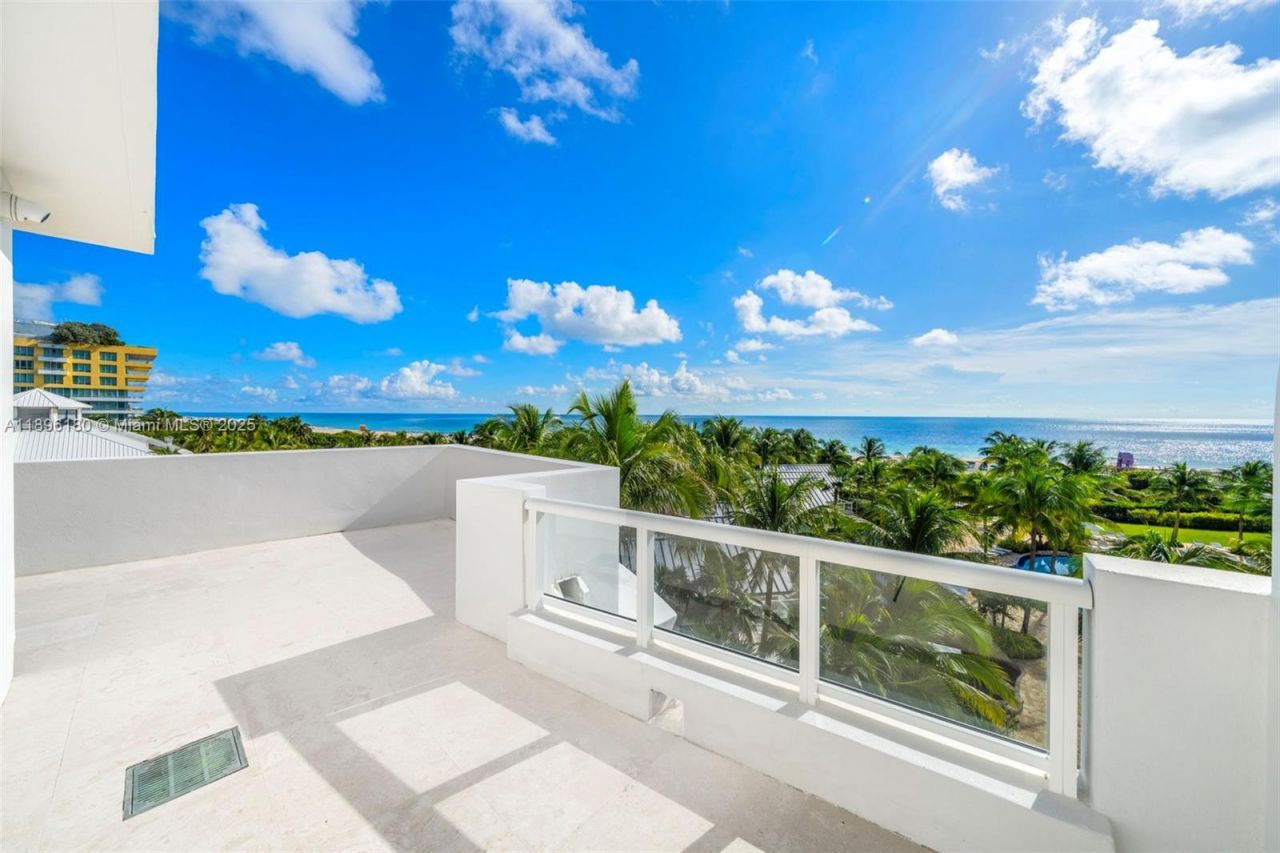 50 S Pointe Dr, Unit TWN7, Miami Beach, FL 33139 Photo