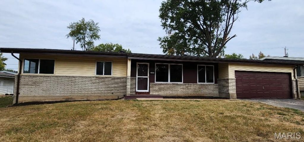 2241 Luxmore Drive, Saint Louis, MO 63136 Main Photo
