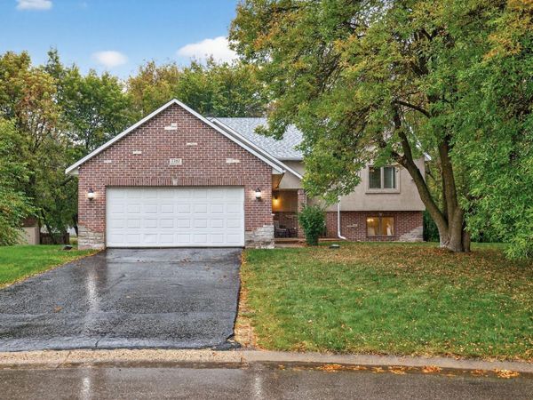 7182 Emerald Lane, Eden Prairie, MN 55346