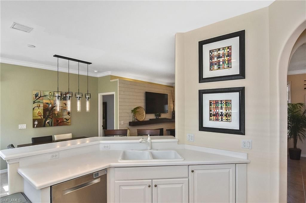 8156 Woodridge Pointe Dr, Fort Myers, FL 33912 Photo