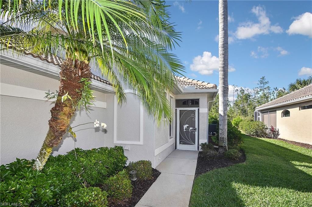 8156 Woodridge Pointe Dr, Fort Myers, FL 33912 Photo