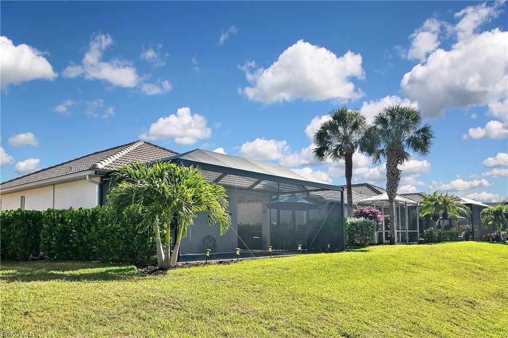 8156 Woodridge Pointe Dr, Fort Myers, FL 33912 Photo