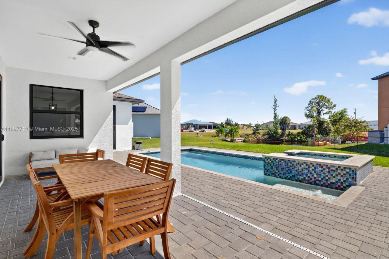 3414 NW 21st St, Cape Coral, FL 33993 Photo