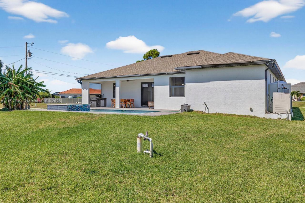 3414 NW 21st St, Cape Coral, FL 33993 Photo