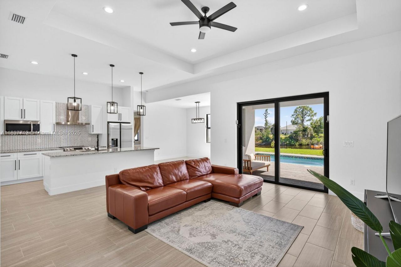 3414 NW 21st St, Cape Coral, FL 33993 Photo