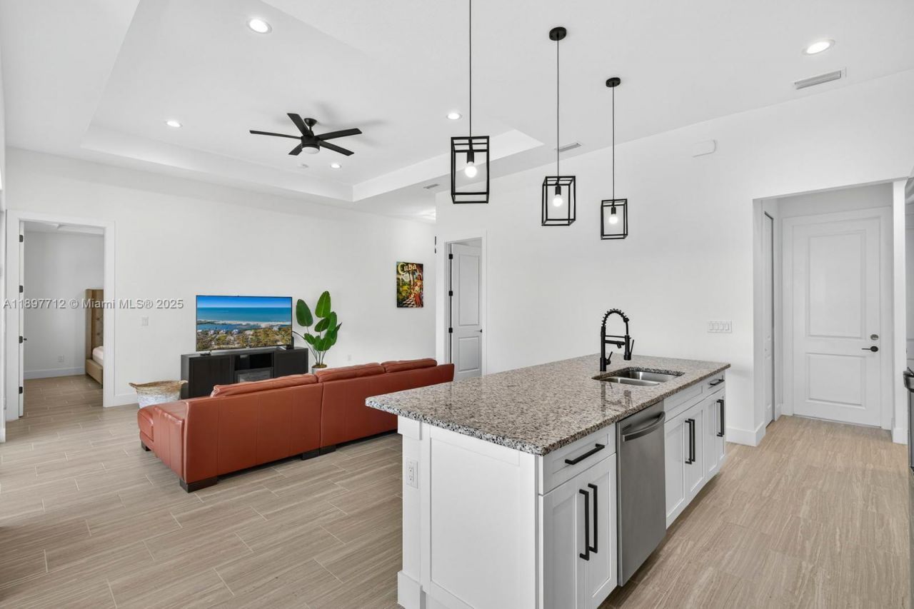 3414 NW 21st St, Cape Coral, FL 33993 Photo