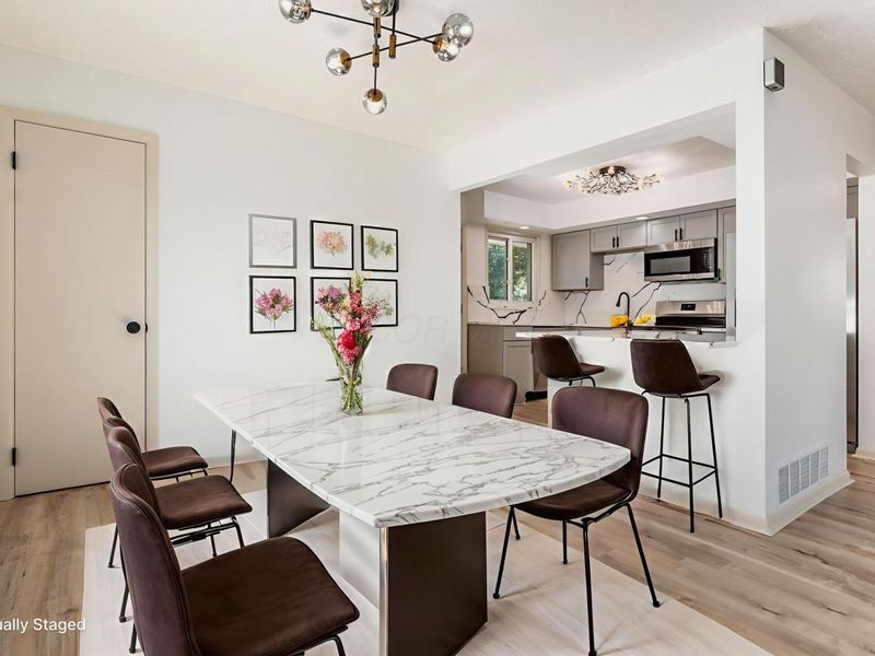 4241 Ashgrove Drive, Grove City, OH 43123 Photo 10