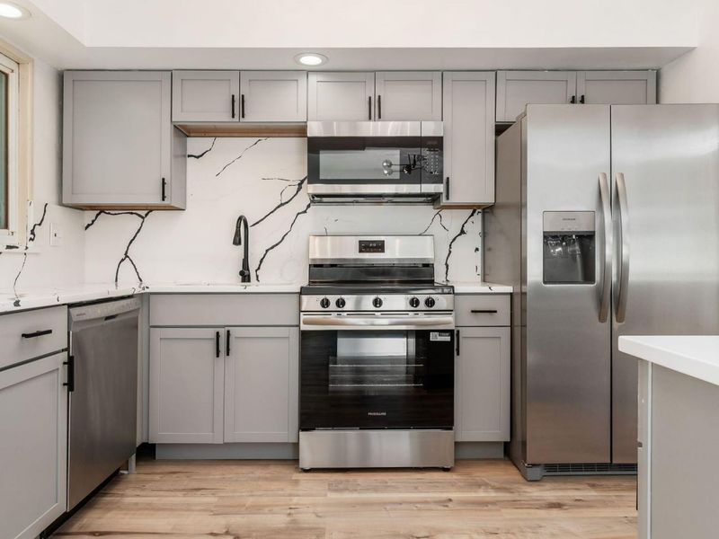 4241 Ashgrove Drive, Grove City, OH 43123 Photo 16