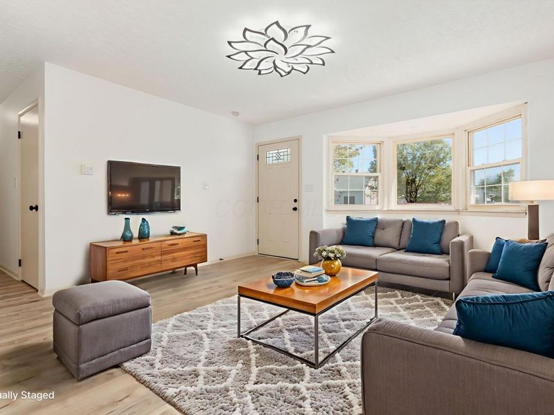 4241 Ashgrove Drive, Grove City, OH 43123 Photo 5