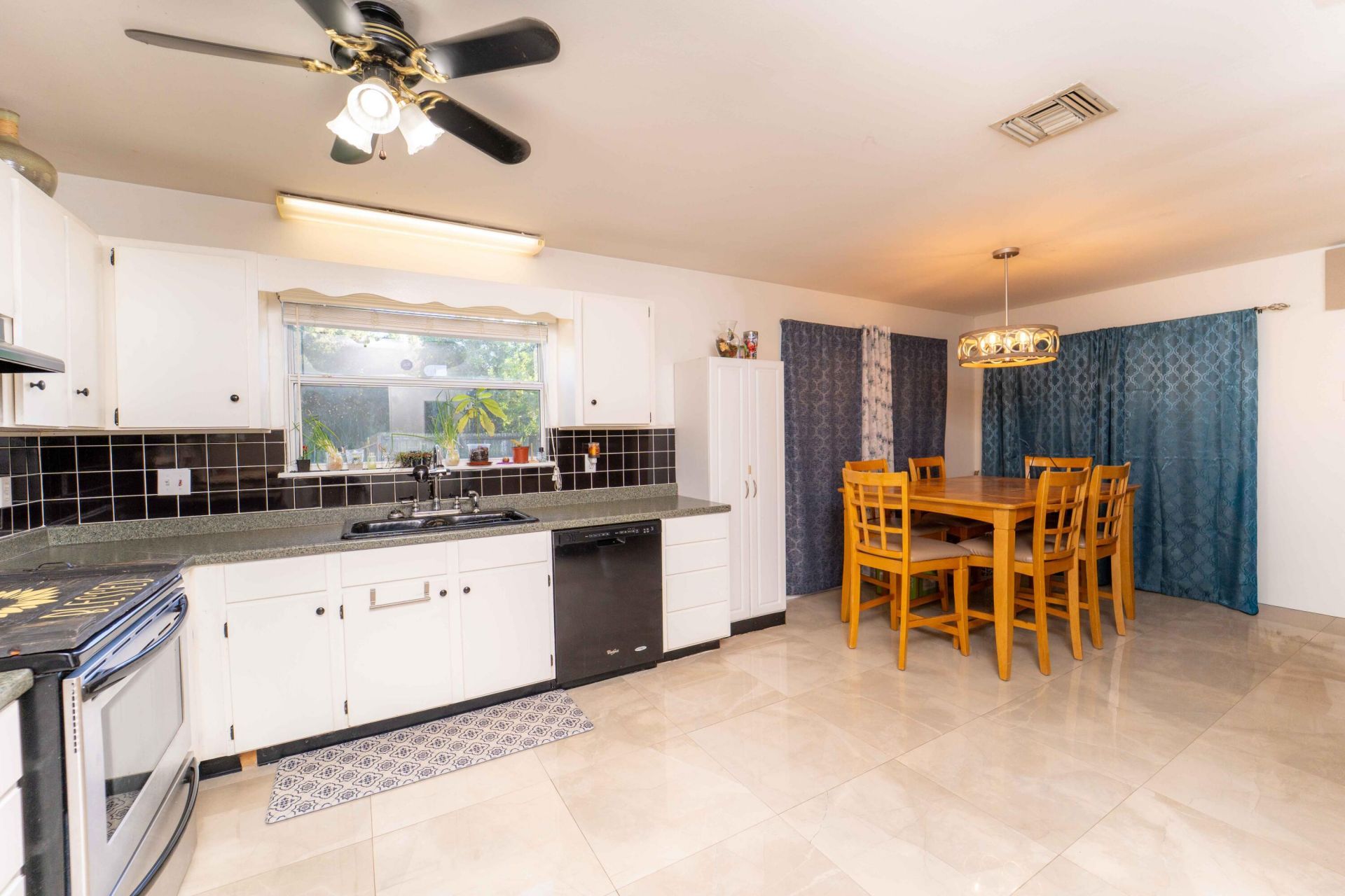 382 SE Evans Avenue, Port Saint Lucie, FL 34984 Photo