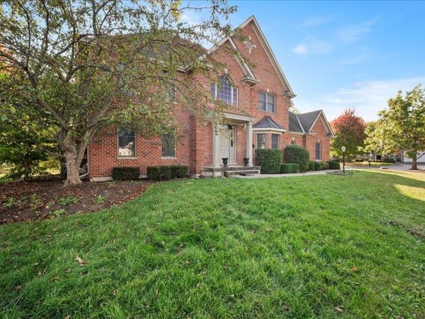 1084 Redwood Drive, Yorkville, IL 60560